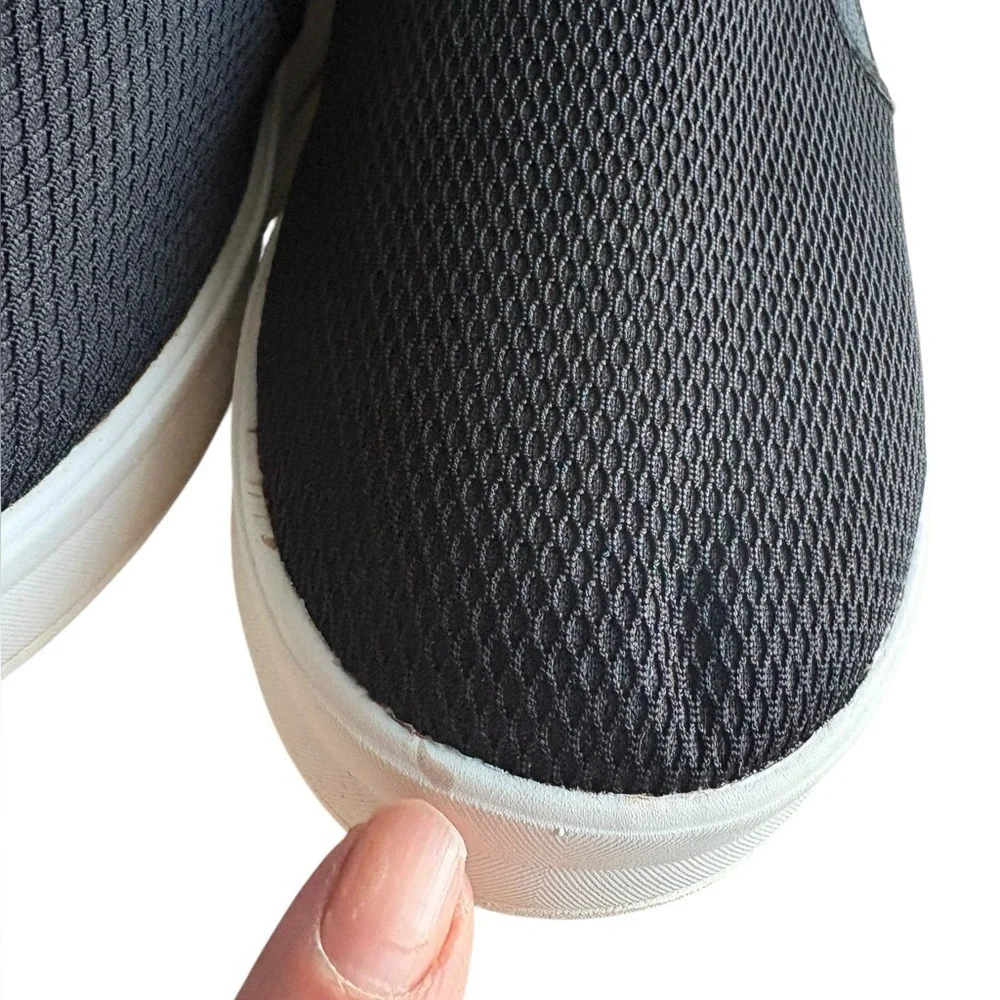 OLUKAI Kiihele Womens Black Slip On Casual Lounge Comfort Shoes size 8.